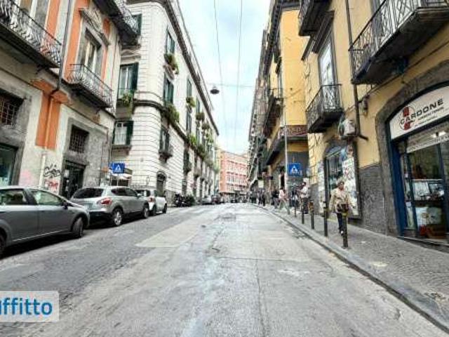 Appartamento in affitto a Municipalità 2, Campania