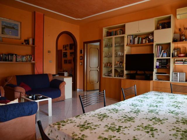 Appartamento in vendita a Gianola, Formia