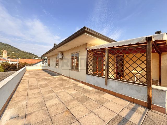 Appartamento in vendita a Castelgomberto, Veneto