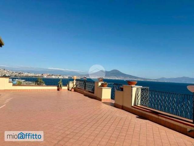 Appartamento in affitto a Municipalità 1, Campania