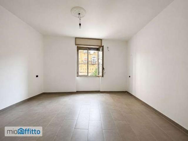 Appartamento in affitto a Municipalità 3, Campania