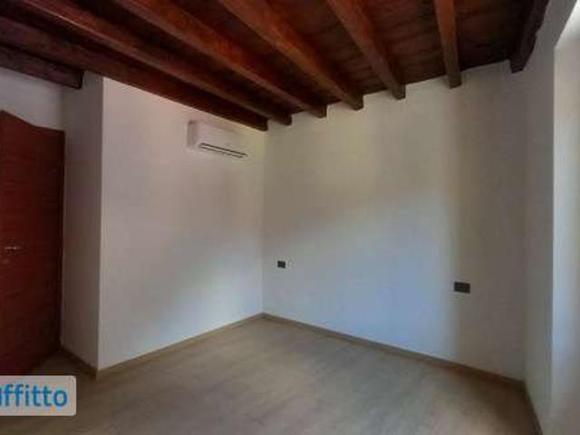 Appartamento in affitto a Somasca, Vercurago