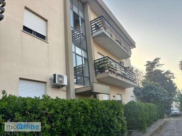 Villa Indipendente in affitto a III Circoscrizione, Palermo