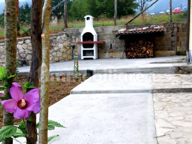 Appartamento in affitto a Coccioni, Castelli