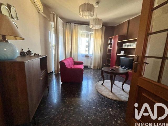 Appartamento in affitto a Quarto dei Mille, Genova