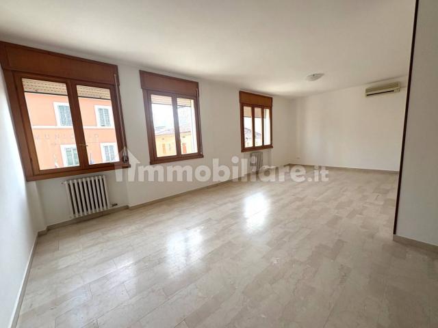 Appartamento in affitto a Mirabello, Terre del Reno