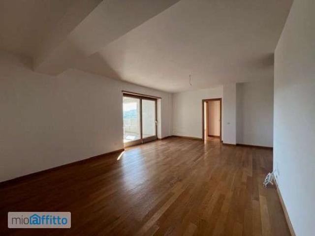 Appartamento in affitto a Quartiere Tribunale, Calabria