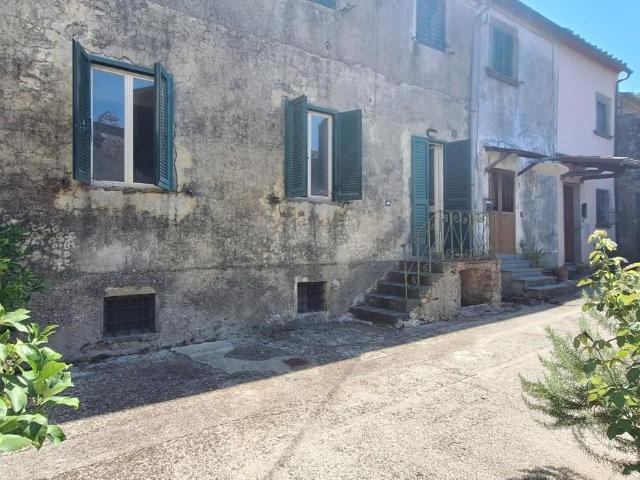 Appartamento in vendita a Unione dei comuni Media Valle del Serchio, Ponte A Serraglio