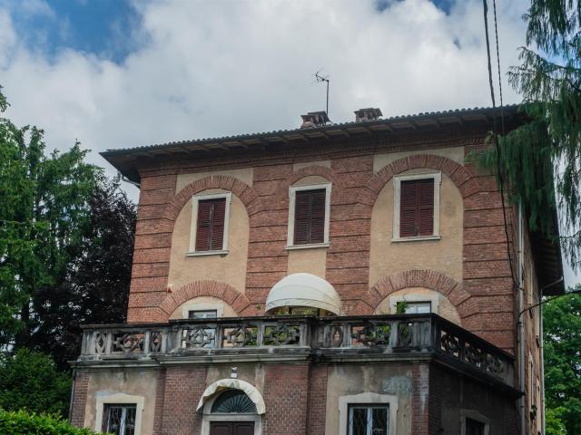 Appartamento in vendita a Biumo Superiore, Varese