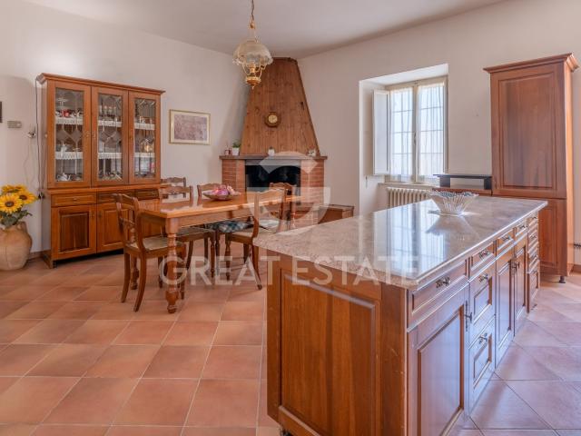 Appartamento in vendita a Trevi, Umbria