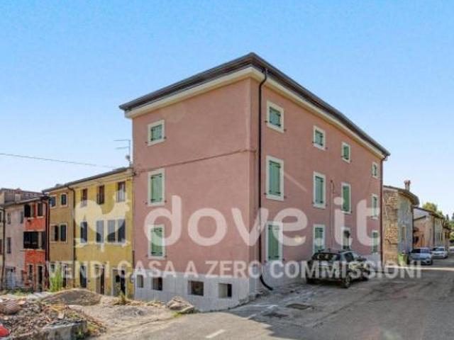 Appartamento in vendita a Corrubbio di Negarine, San Pietro In Cariano