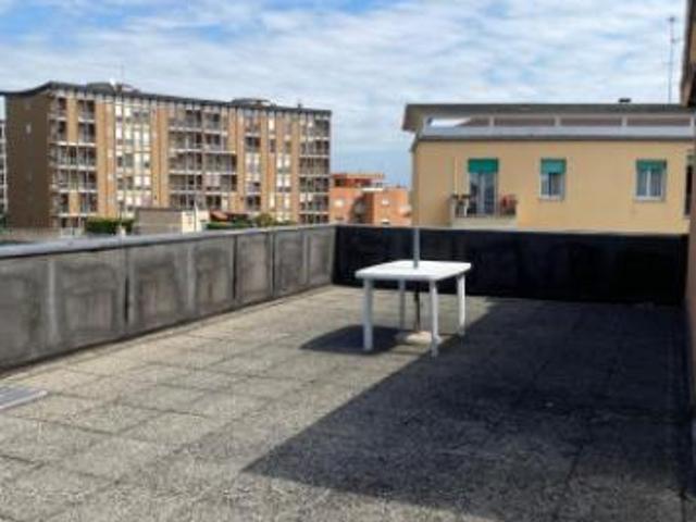 Appartamento in vendita a Rho, Lombardia