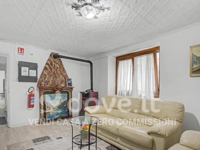 Appartamento in vendita a Comunità Montana del Piambello, Brusimpiano