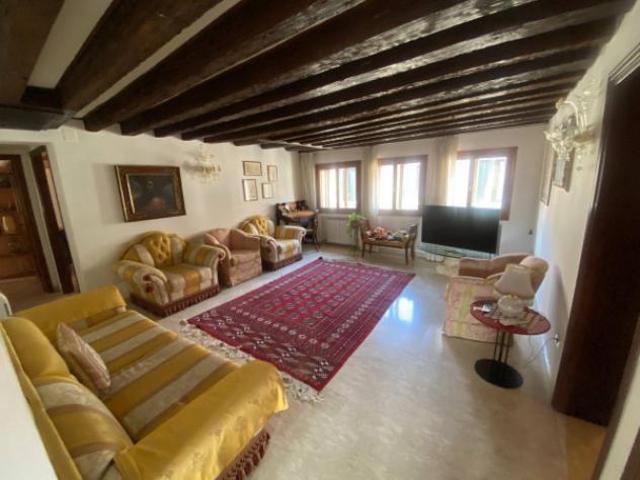 Appartamento in vendita a Venezia-Murano-Burano, Venezia