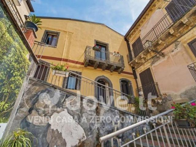 Appartamento in vendita a Castiglione Di Sicilia, Sicilia