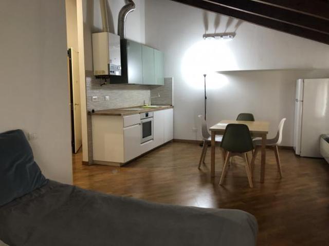Monolocale in affitto a Bologna, Reggio Emilia
