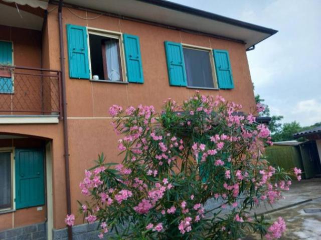 Appartamento in vendita a Comunità Montana Valli del Verbano, Porto Valtravaglia