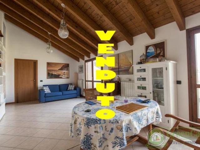 Appartamento in vendita a Ornago, Lombardia