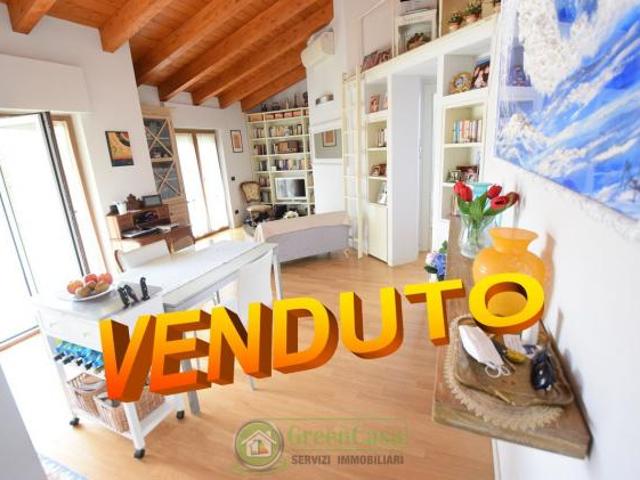 Appartamento in vendita a Guzzafame, Correzzana