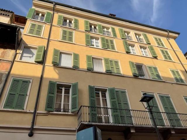 Appartamento in affitto a Zona Centro, Brescia