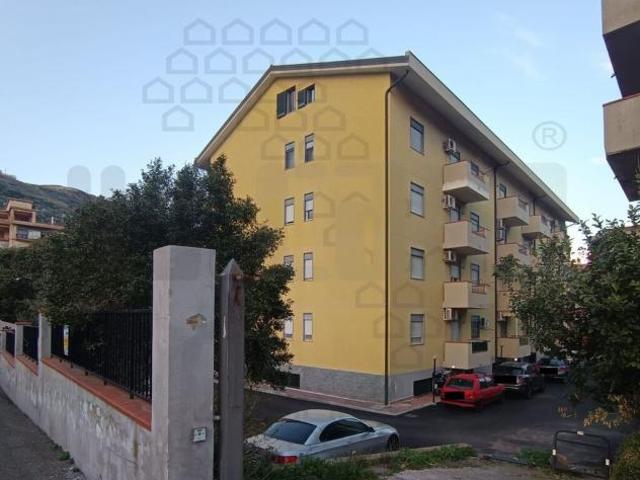 Appartamento in vendita a San Filippo Inferiore, Messina