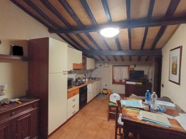 Appartamento in vendita a Gambassi Terme, Firenze