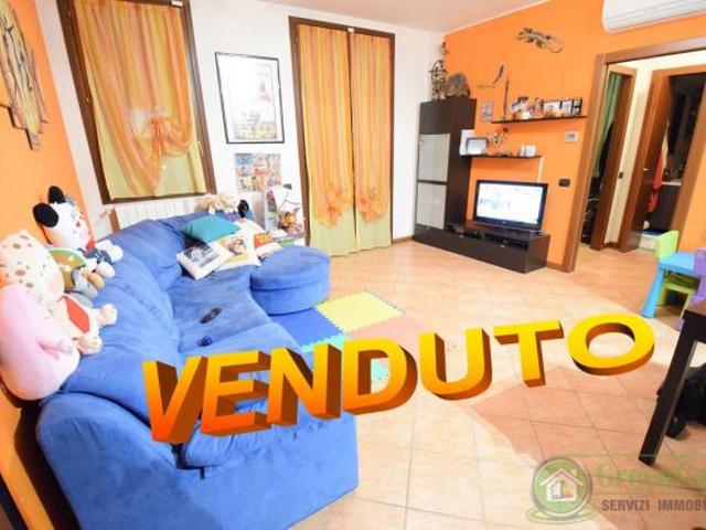 Appartamento in vendita a Roncello, Lombardia