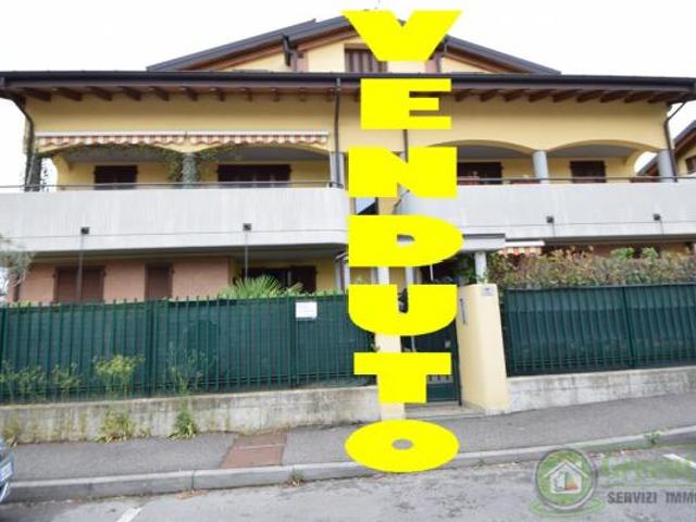Appartamento in vendita a Cavenago Brianza, Lombardia