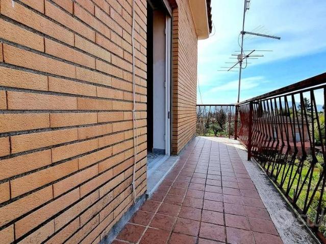 Appartamento in affitto a San Bartolomeo, Roma Capitale