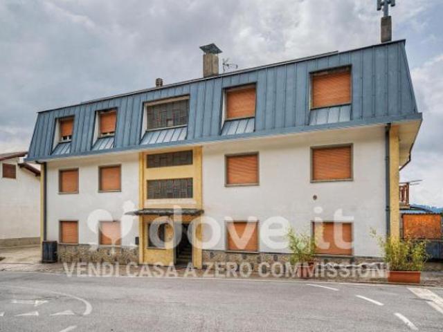 Appartamento in vendita a Comunità Montana della Valle Brembana, Dossena
