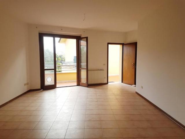 Appartamento in vendita a Quercioli, Marina Di Massa