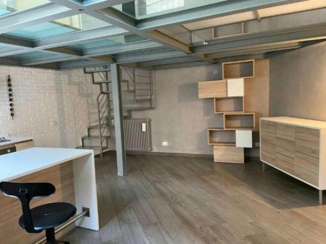 Appartamento in vendita a Municipio 9, Milano