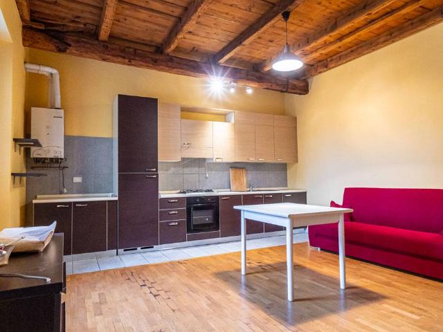 Appartamento in affitto a Carmine, Piemonte