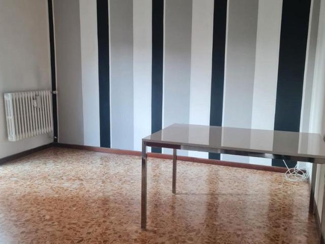 Appartamento in affitto a Stradella, Lombardia
