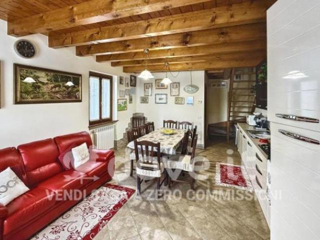 Appartamento in vendita a Comunità Montana della Valle Brembana, Dossena