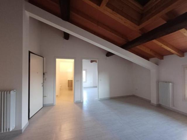Appartamento in affitto a Unione delle Terre d'Argine, Carpi