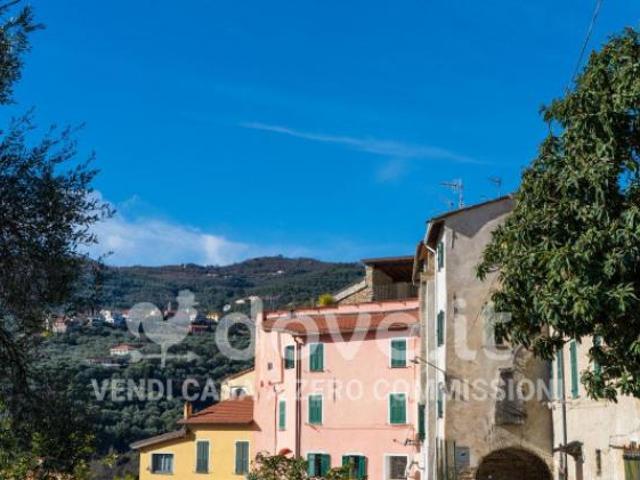 Appartamento in vendita a Dolcedo, Liguria
