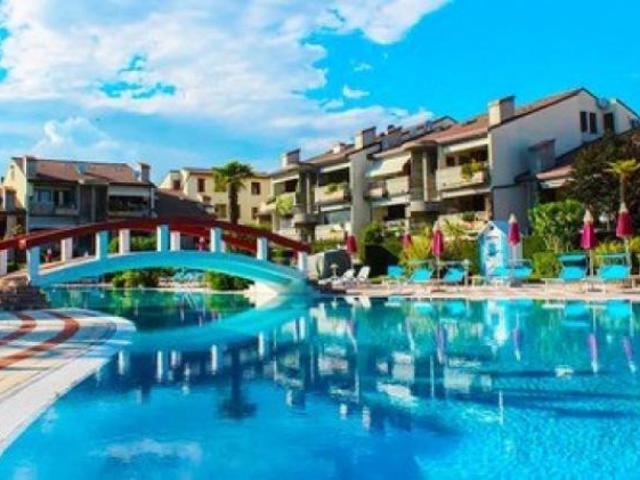 Appartamento in vendita a Desenzano Del Garda, Lombardia