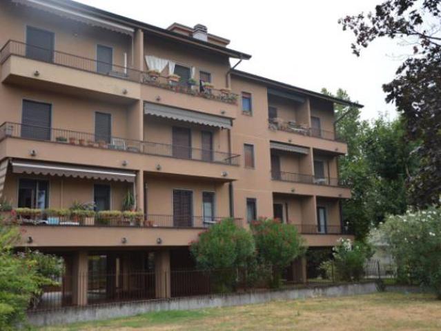 Appartamento in vendita a Parabiago, Milano