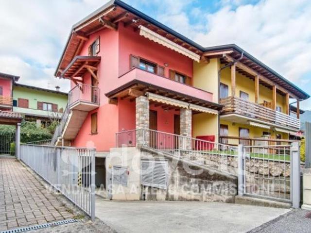Appartamento in vendita a Premolo, Lombardia