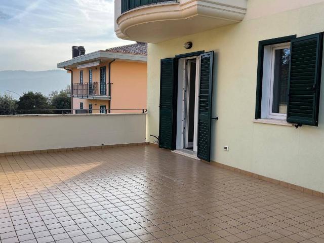 Appartamento in affitto a Faleriense, Marche