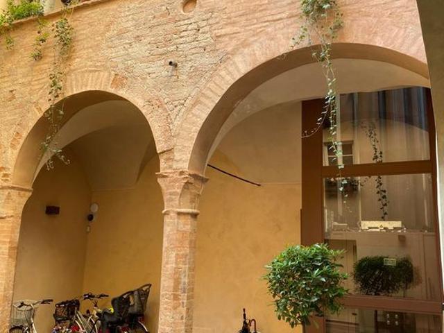 Palazzo in vendita a Re, Reggio Emilia
