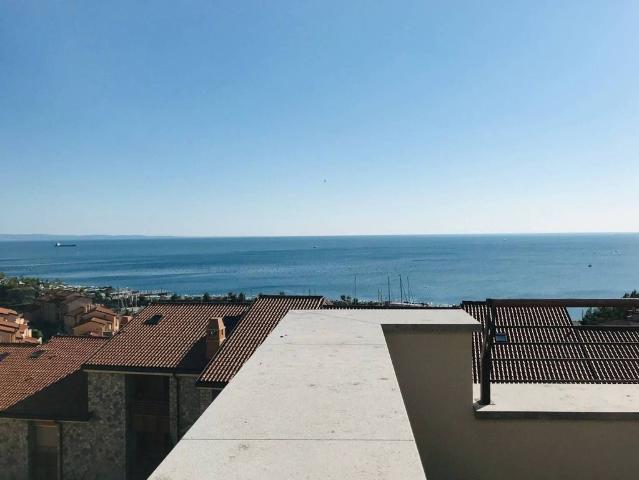 Appartamento in vendita a Borgo San Mauro / Naselje Svetega Mavra, Aurisina