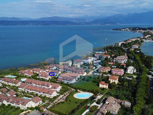 Appartamento in vendita a Sirmione, Lombardia