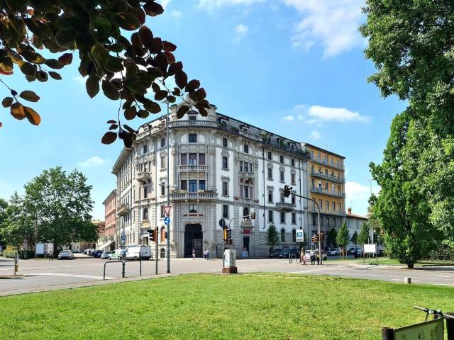Appartamento in vendita a Pavia, Lombardia
