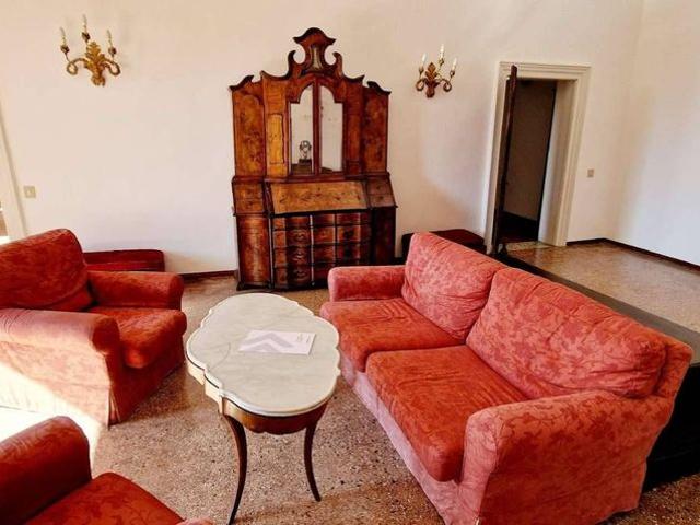 Appartamento in vendita a Venezia-Murano-Burano, Venezia