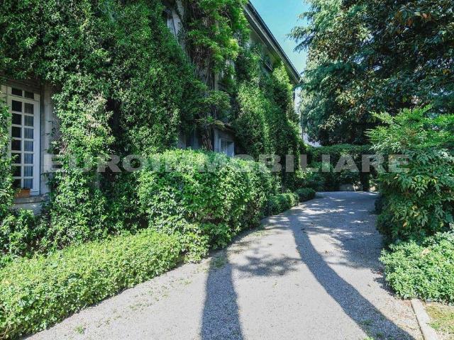 Appartamento in vendita a Zona Sud, Brescia