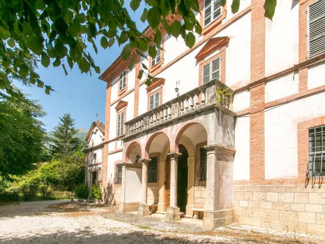 Appartamento in vendita a Unione dei Comuni della Val Vibrata, Civitella Del Tronto
