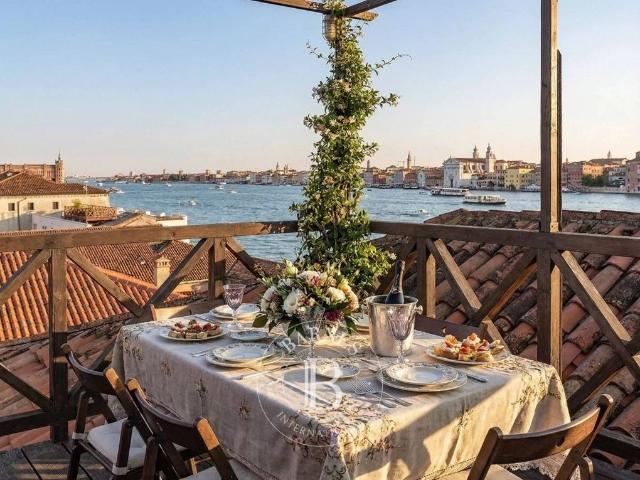 Appartamento in vendita a Venezia-Murano-Burano, Venezia