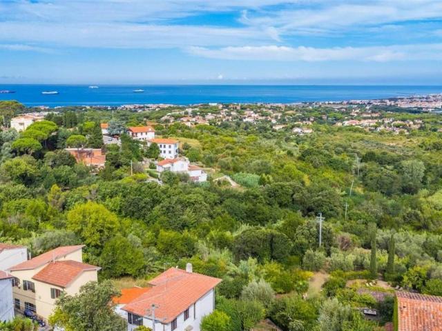 Villa Indipendente in vendita a Livorno